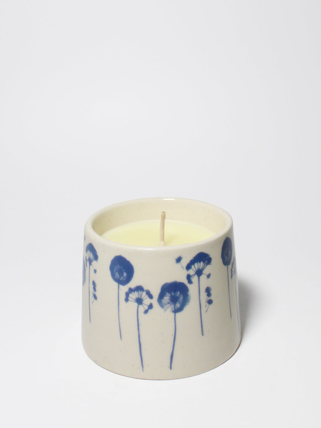 Scented Ocean & Sea Salt Natural Home 7 oz scented candle