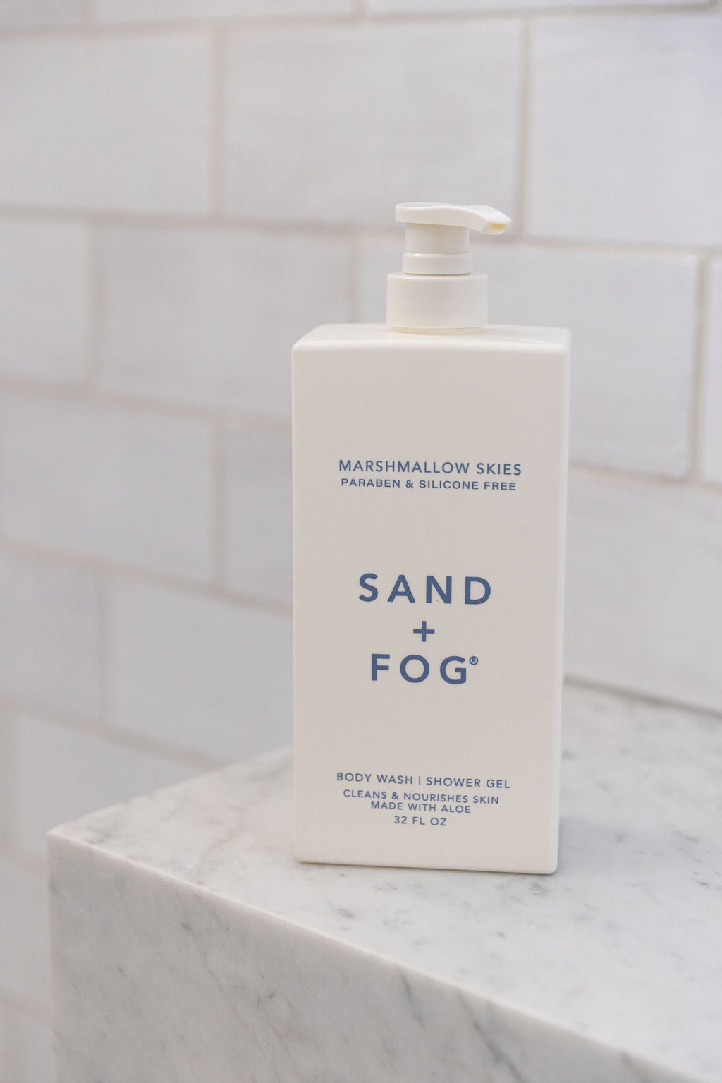 Refreshing Marshmallow Skies 32 oz Body Wash