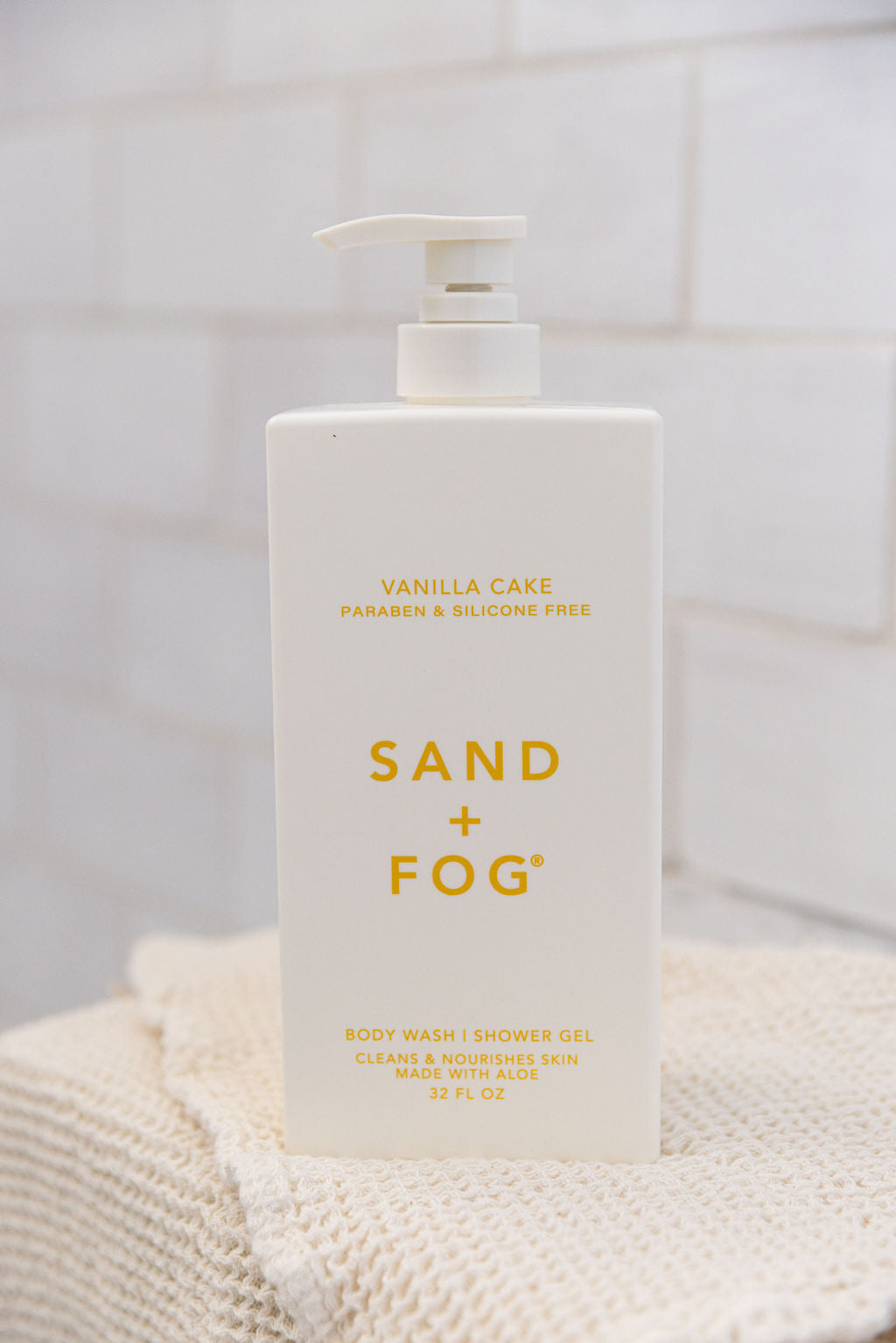 Refreshing Vanilla Cake 32 oz Body Wash