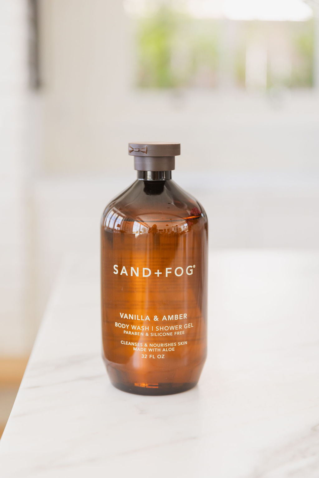 Refreshing Vanilla & Amber 32 oz Body Wash
