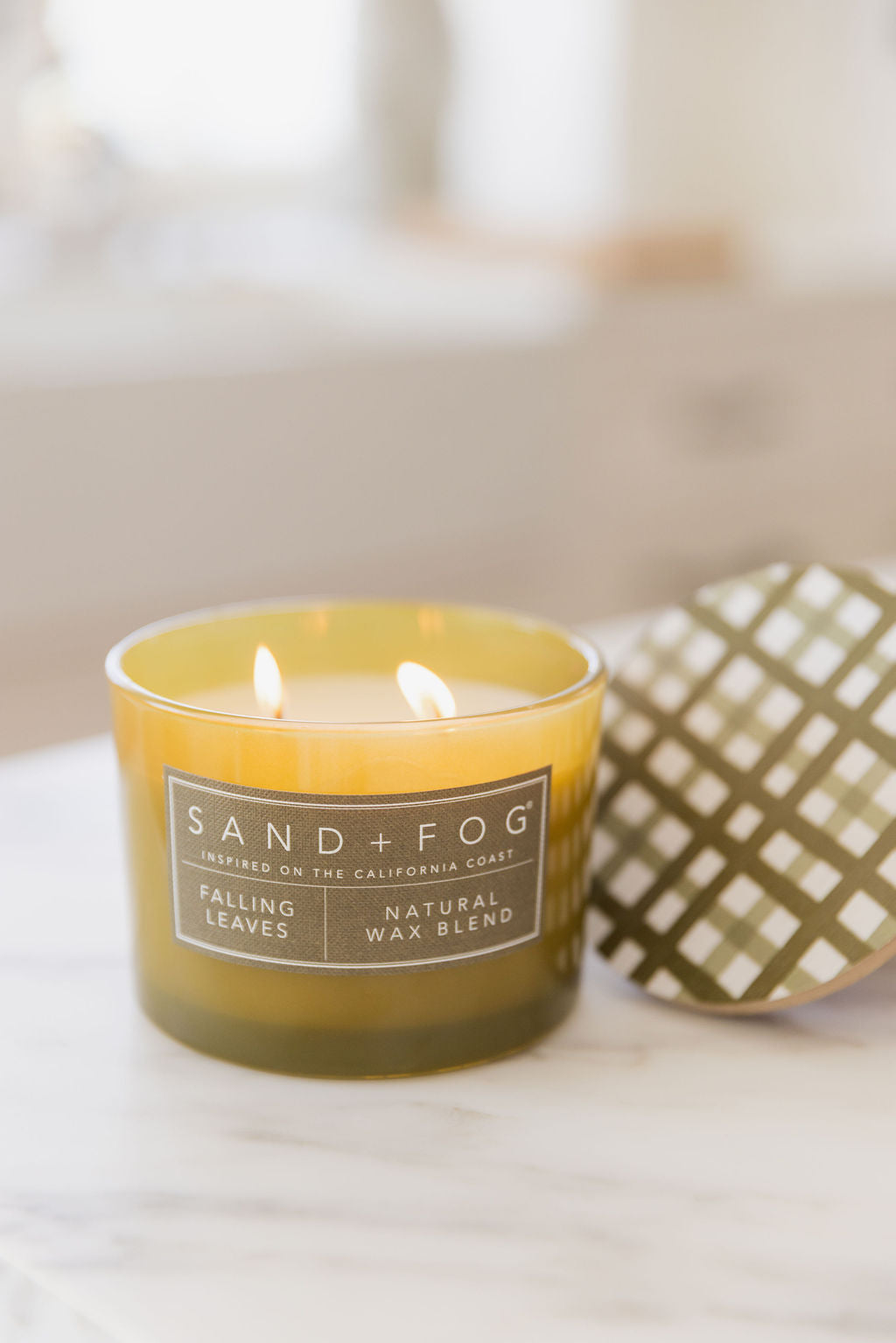 Scented Falling Leaves 12 oz scented candle