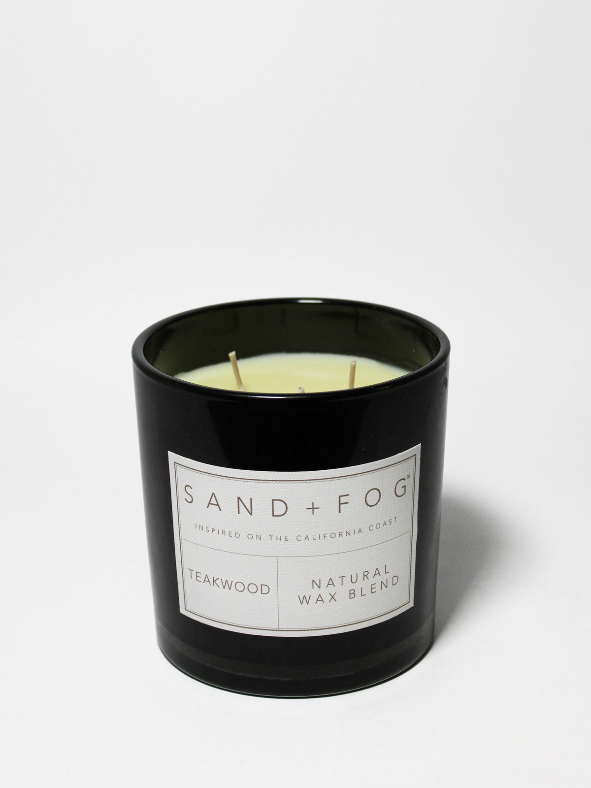 Cozy Teakwood 21 oz scented candle